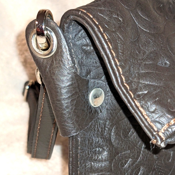 Chocolate Brown Tooled Italian Leather Fold-over Crossbody‎ Purse - Picture 6 of 12